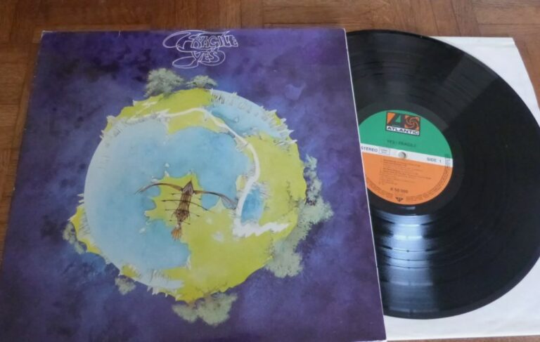 Yes vinyle fragile 2